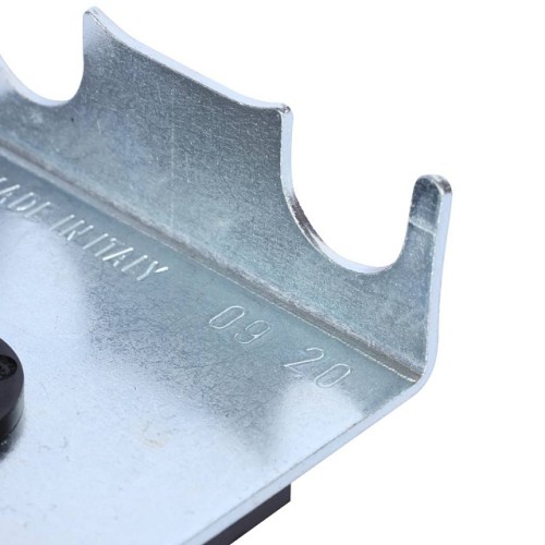 Фиксирующая скоба STOUT для присоединительных трубок